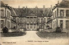 Haroue cour d'honneur du chateau -
													54 Meurthe et Moselle
												