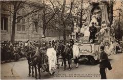 Paris Mi-Careme 1905 - Char des Parfums de la Reine d'Italie