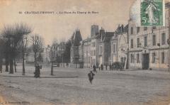 Chateau Thierry - La Place Du Champ De Mars à Château-Thierry