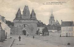 La Ferte Bernard - Place Saint-Julien Et Porte De Ville