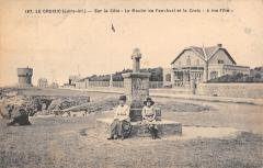 Le Croisic - Sur La Cote - Le Moulin De Pen Avel Et La Croix - A Ma Famil au Croisic
