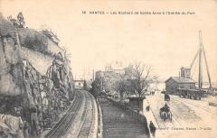 Nantes - Les Rochers De Sainte Anne A L'Entree Du Port -
																					44200 Nantes
																			