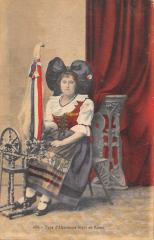 Type D'Alsacienne Filant Au Rouet