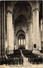 Candes interieur de l'eglise