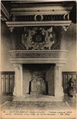 Azay le chateau cheminee d'une salle -
													37 Indre et Loire
												