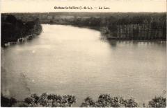 CHateau la Valliere le lac