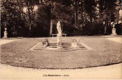 La Bechellerie Cour