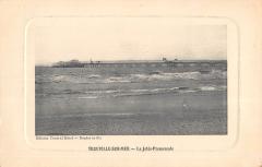 Trouville Sur Mer /LA Jetee Promenade à Trouville-sur-Mer