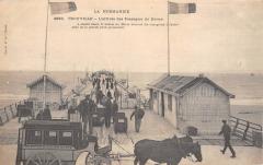 Trouville - L'Arrivee Des Passagers Du Havre