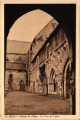 Le Mans Abbaye de l'Epau Cour du Cloitre au Mans