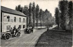 Carte postale ancienne Circuit De La Sarthe - Sortie D'Ardenay - Voiture
                                
