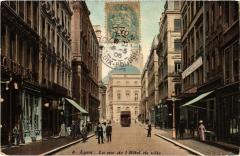 Lyon - La Rue de l'Hotel de Ville à Lyon