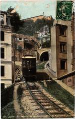Lyon - Le chemin de fer a cremailler de FOURVIEREs à Lyon