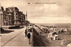 Cabourg - La Digue et la Plage à Cabourg