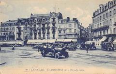 Trouville - Les Grands Hotels Sur La Place Du Casino
