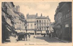 Nevers - La Place Saint Sebastien à Nevers