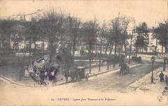 Nevers - Square Jean Desveaux Et La Prefecture à Nevers