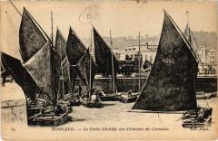 Honfleur - La Petite Flottille des Pecheurs de Crevettes à Honfleur