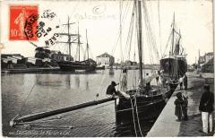 Courseulles - Le Bassin a Flot