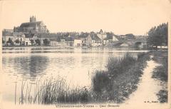 Villeneuve Sur Yonne - Quai Bretoche -
																					89500 Villeneuve-sur-Yonne
																			