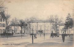 Nevers - La Prefecture à Nevers