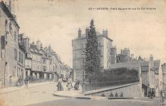Nevers - Petit Square Et Rue Du Commerce à Nevers