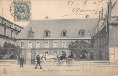 Epernay - L'Hotel De Ville -
																					51200 Épernay
																			