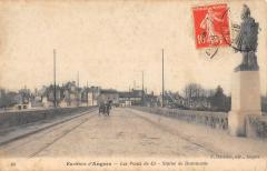 Les Ponts De Ce - Statue De Dumnacus