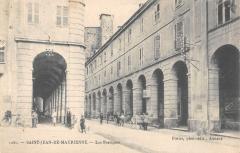 Saint Jean De Maurienne - Les Portiques - cliché pas courant -
																					73300 Saint-Jean-de-Maurienne
																			