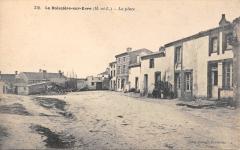 La Boissiere Sur Evre - La Place