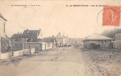 La Ferte Vidame - Rue Du Marche -
													28 Eure et Loir
												