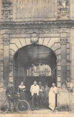 Vitry Le Francois - L'Hopital General - Porte D'Entree à Vitry-le-François