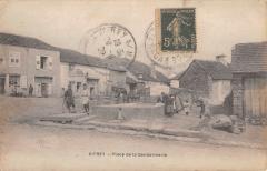 Vitrey - Place De La Gendarmerie
