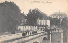 Aubusson - Place Du Pont Neuf à Aubusson