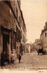 Carte postale ancienne L'Impasse Trainée
                                                                     à Paris 18e
                                