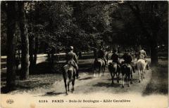 Carte postale ancienne Bois de Boulogne - Allée Cavalière
                                                                     à Paris 16e
                                