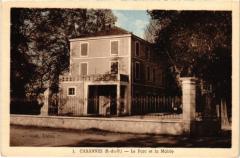 Cabannes Le Parc et la Mairie à Cabannes