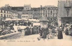 Audierne - Place Du Marche à Audierne