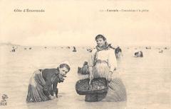 Cancale - Cancalaises A La Peche à Cancale