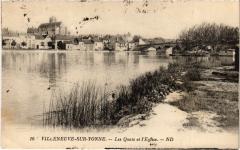 Villeneuve sur Yonne les Quais et eglise à Villeneuve-sur-Yonne