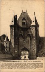 Villeneuve sur Yonne Porte de Sens à Villeneuve-sur-Yonne