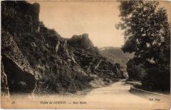 Avallon vallee du Cousin Sous Roche à Avallon