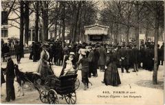 Paris Champs-Elysées Les Guignols