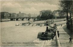 Paris La Seine Ecluse de la Monnaie