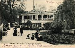 Paris Champs-Elysées un coin