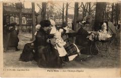 Paris Vécu Aux Champs-Elysées