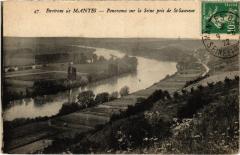 Mantes Panorama sur la Seine pris de Saint-Sauveur France