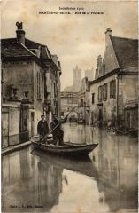 Mantes s Seine Rue de la Pecherie France