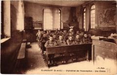 Elancourt Une Classe France