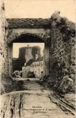 Chevreuse Ancien Chateau-fort de la Madeleine France à Chevreuse